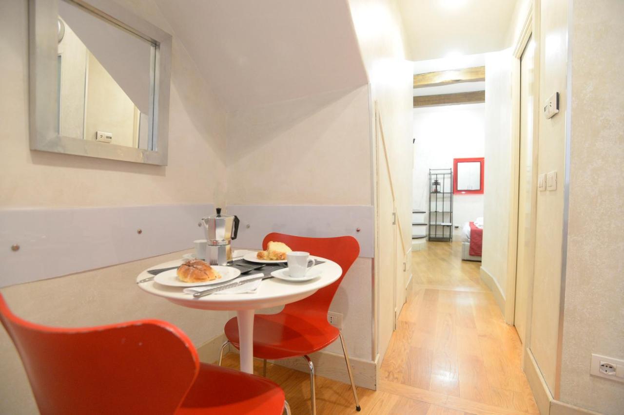Апартаменты La Casa Degli Osti 1 - Piazza Navona Рим Экстерьер фото